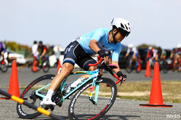ロードバイク選手